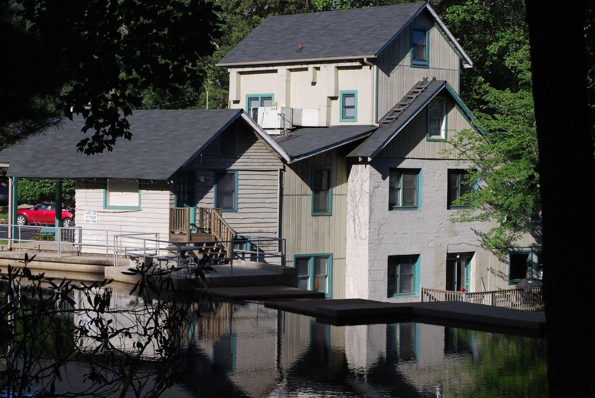 Mill House Lodge Flat Rock Exteriér fotografie